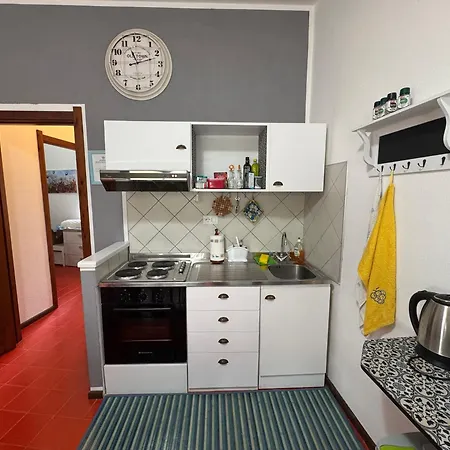 Casa Jaime, 350m To Holiday home Pula